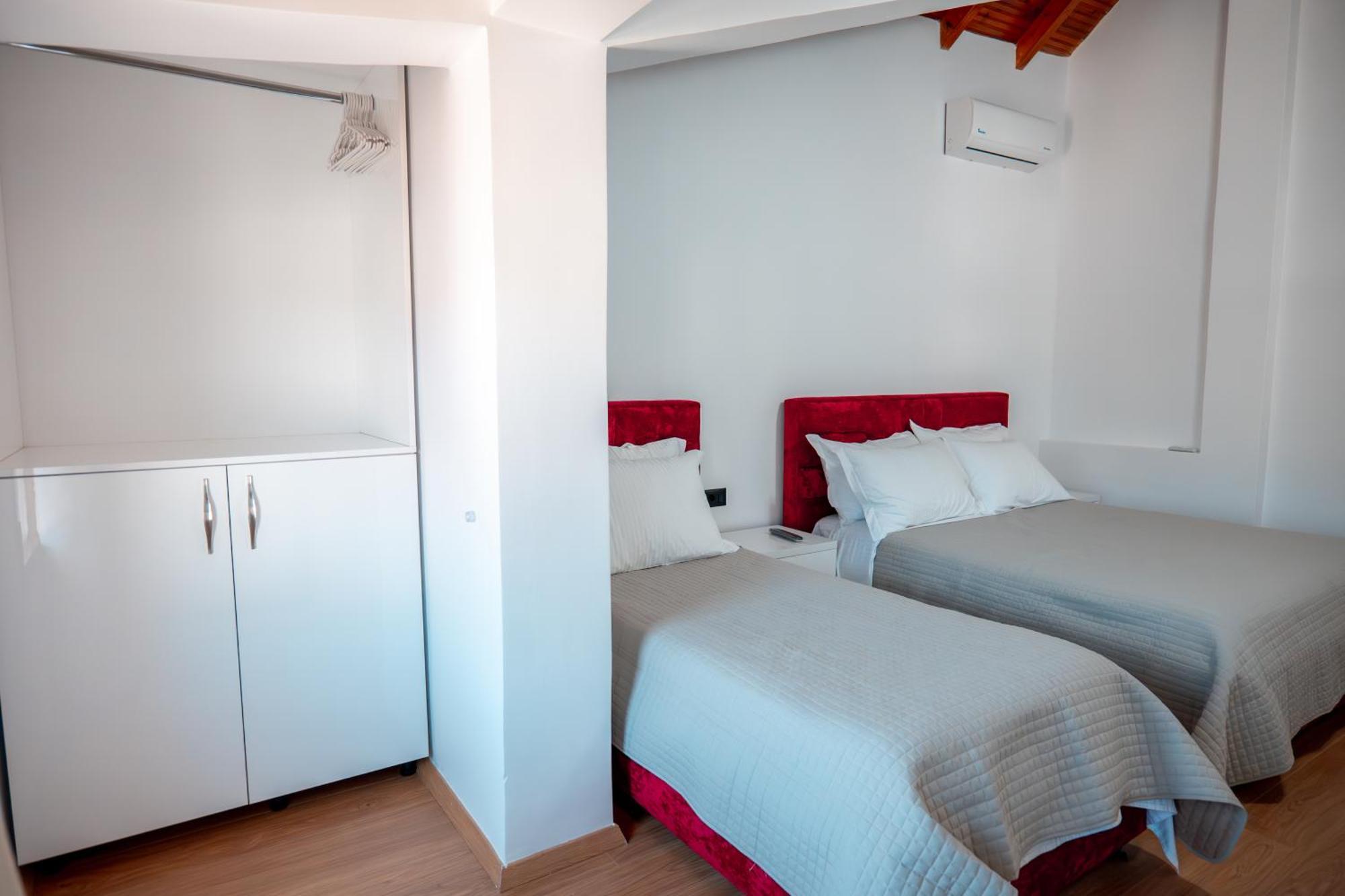 Fabio Guest House Gjirokastër Buitenkant foto