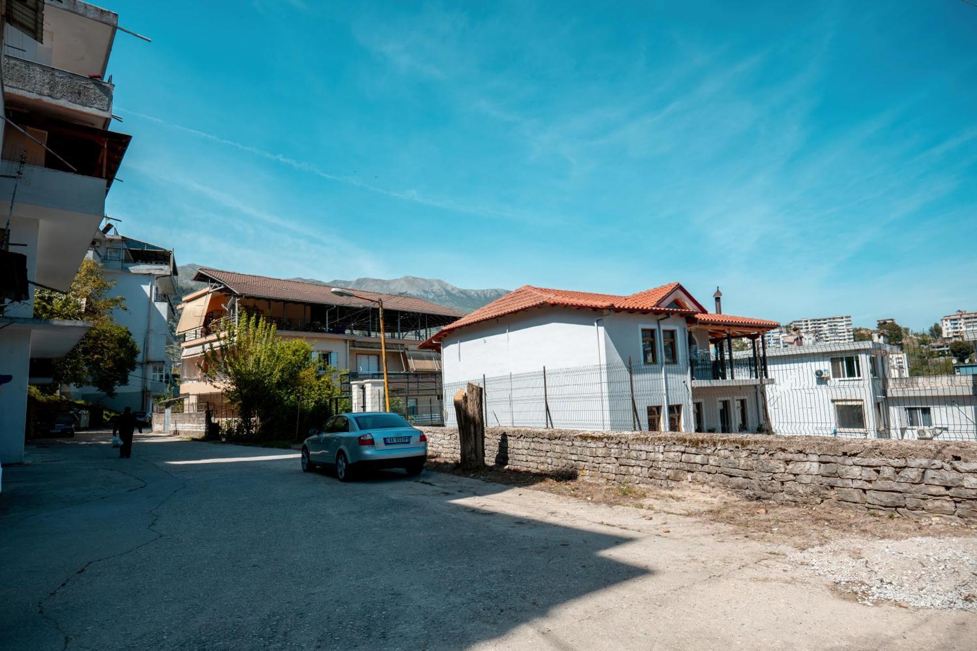 Fabio Guest House Gjirokastër Buitenkant foto
